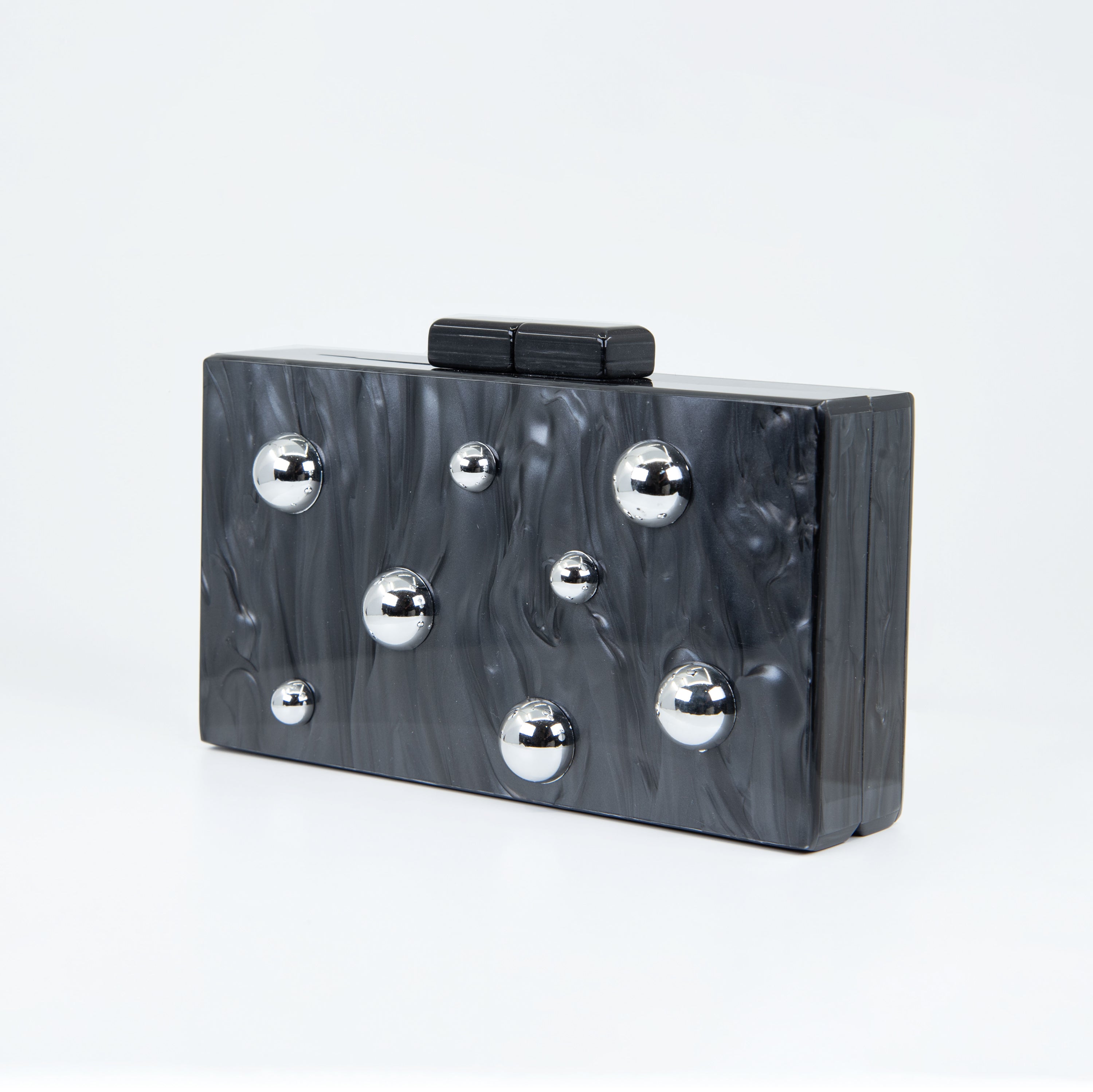 Clutch Acrílico con Tachas