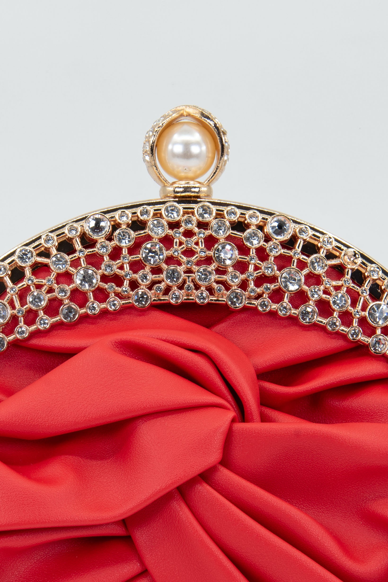 Clutch Moño Elegante